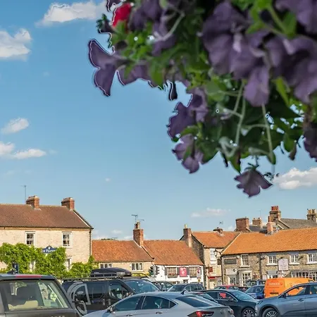 Saxon House * Harome